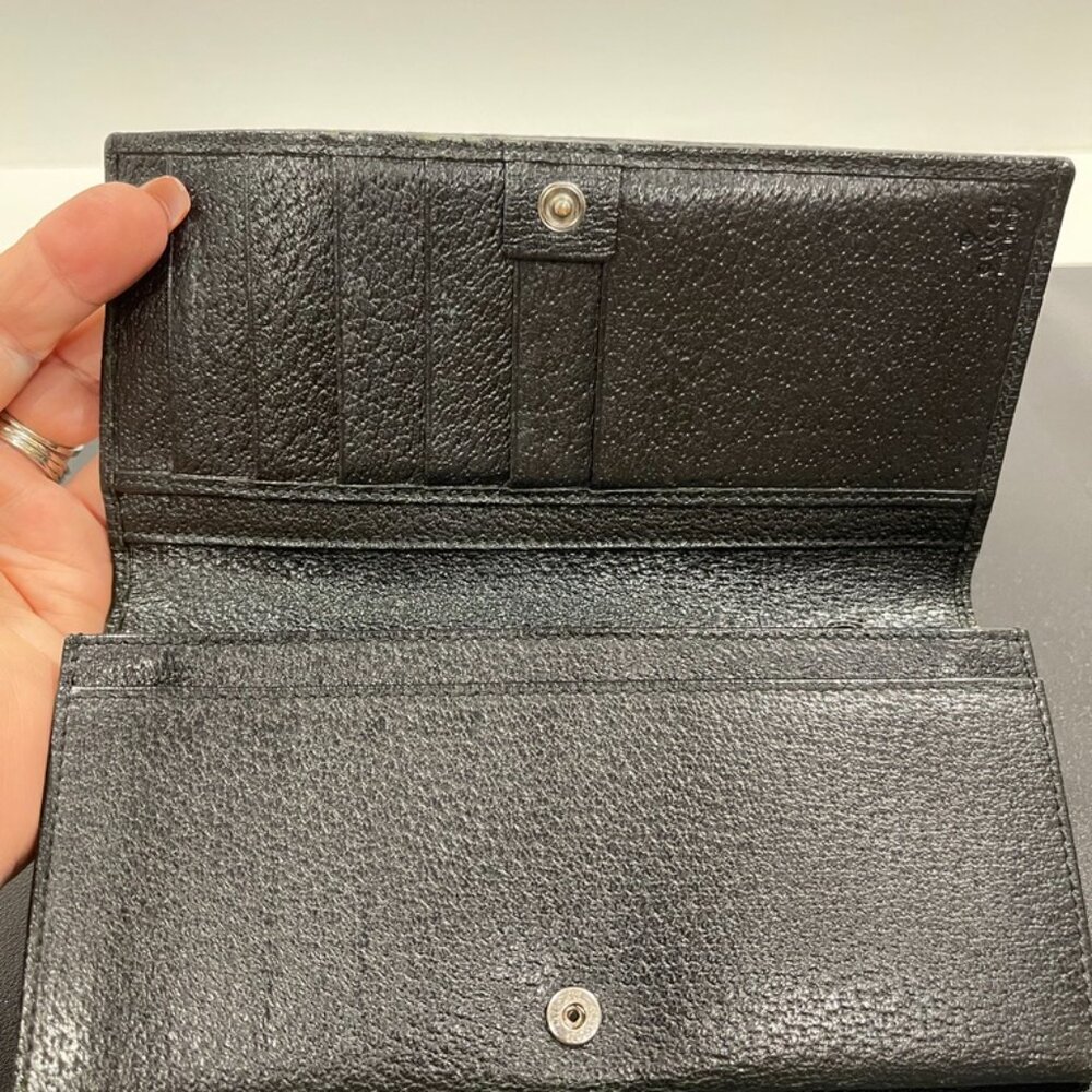 Gucci. Women's Black Guccisima Canvas/Leather Long Wallet. (JB1023) - Picture 8 of 12